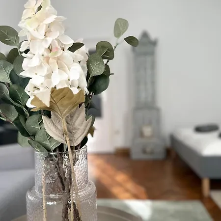 Spacious Apartment, 3 Min To U1 Reumannplatz Vienna Esterno foto