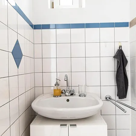 Spacious Apartment, 3 Min To U1 Reumannplatz Vienna Esterno foto