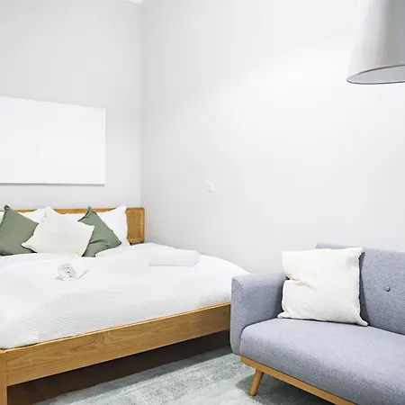 Spacious Apartment, 3 Min To U1 Reumannplatz Vienna Esterno foto