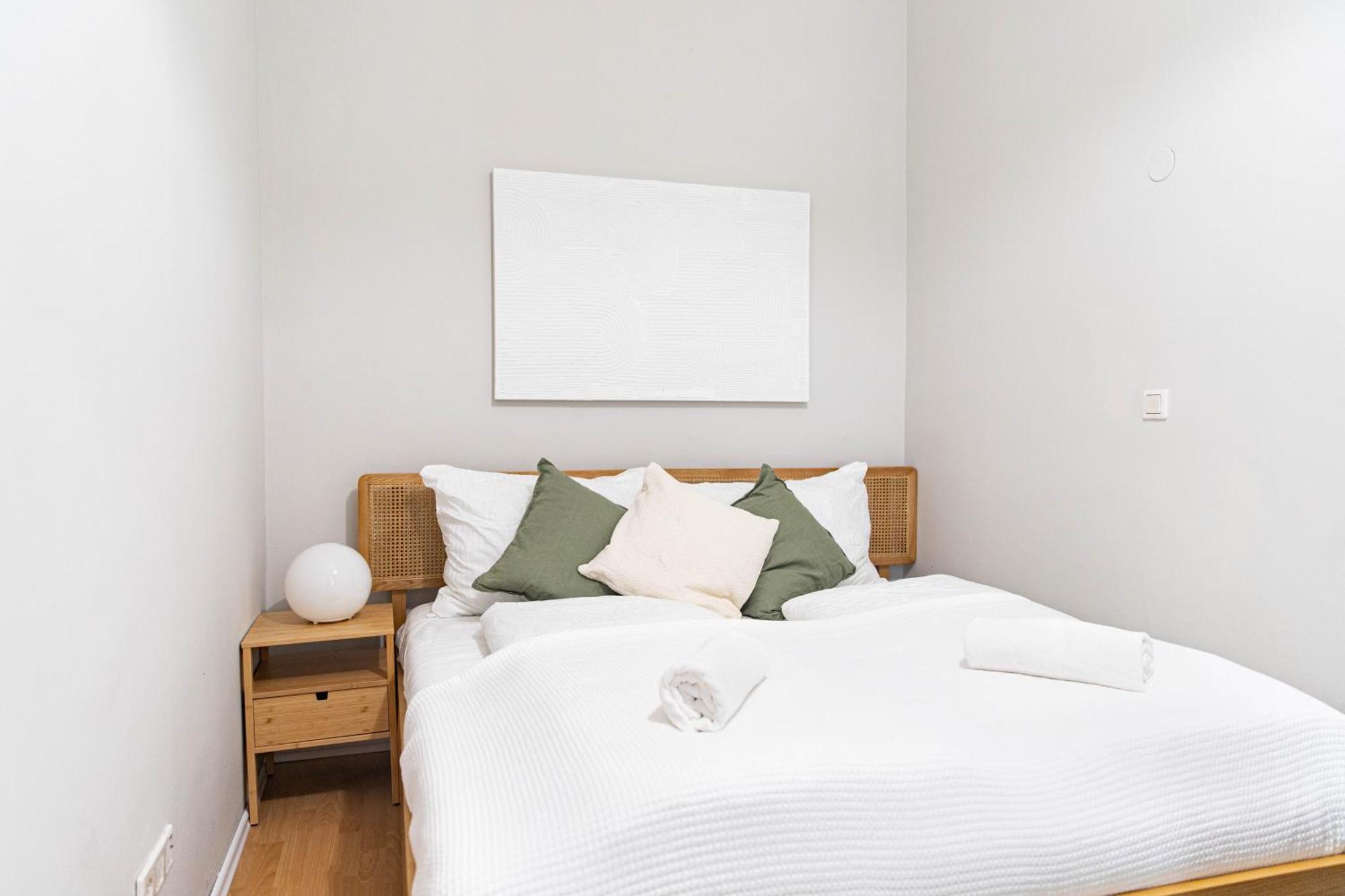 Appartamento Spacious Apartment, 3 Min To U1 Reumannplatz Vienna
